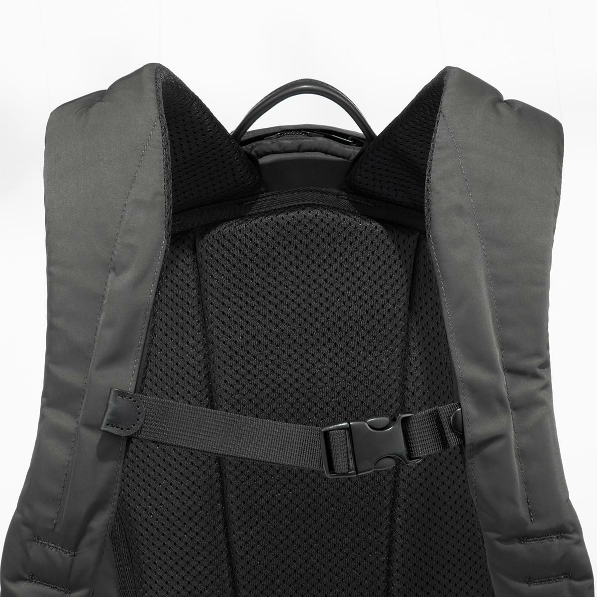 アントラック リュック UNTRACK 60214-01